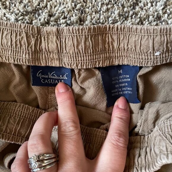 3 for $12 Gloria Vanderbilt Casuals, Size M - Picture 2 of 3